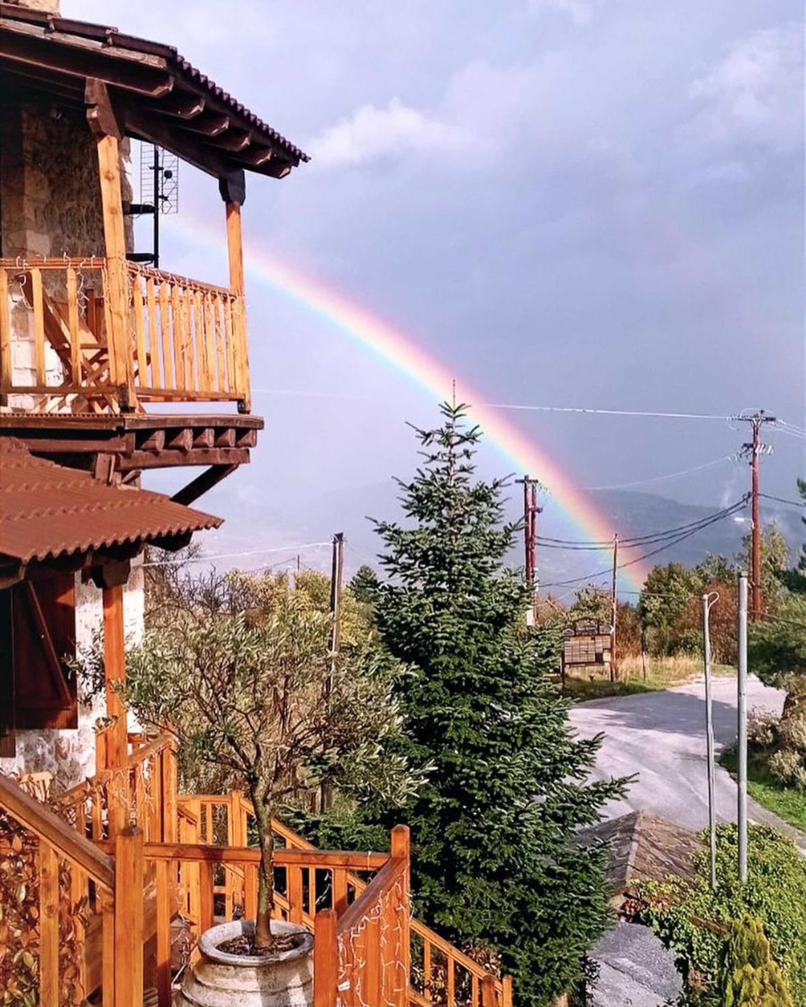Nymfes Guesthouse Synikia Mesi Trikalon ภายนอก รูปภาพ