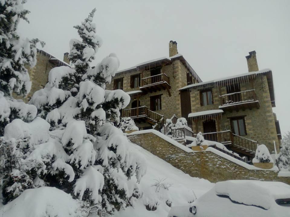 Nymfes Guesthouse Synikia Mesi Trikalon ภายนอก รูปภาพ